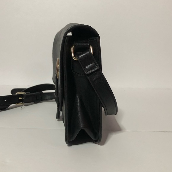 💛Forever 21 Faux Leather Crossbody Bag - Picture 3 of 5